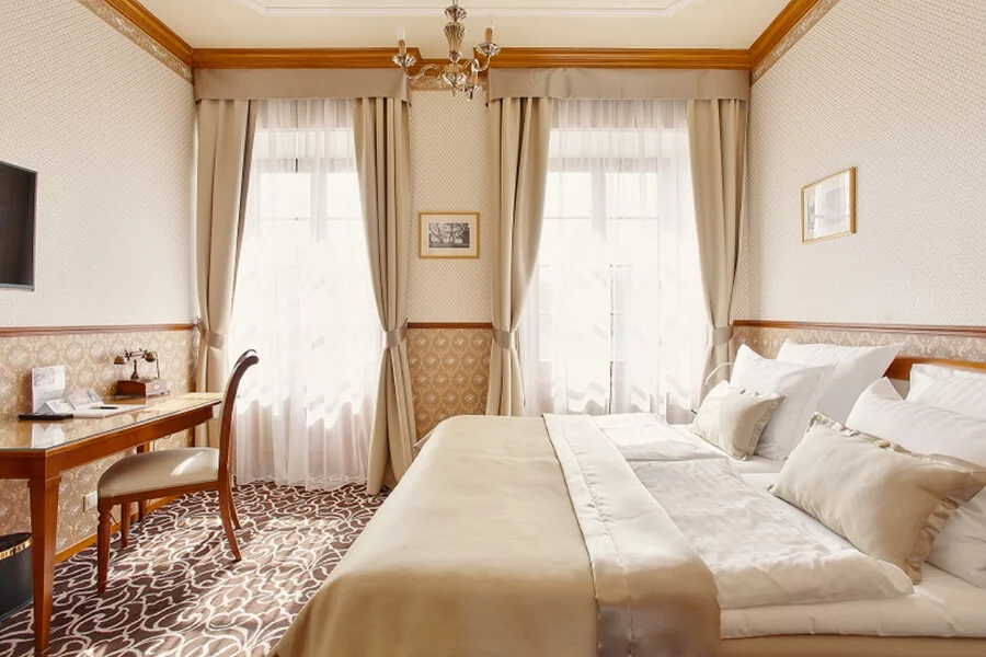 Noc na zámku s degustačním menu a wellness